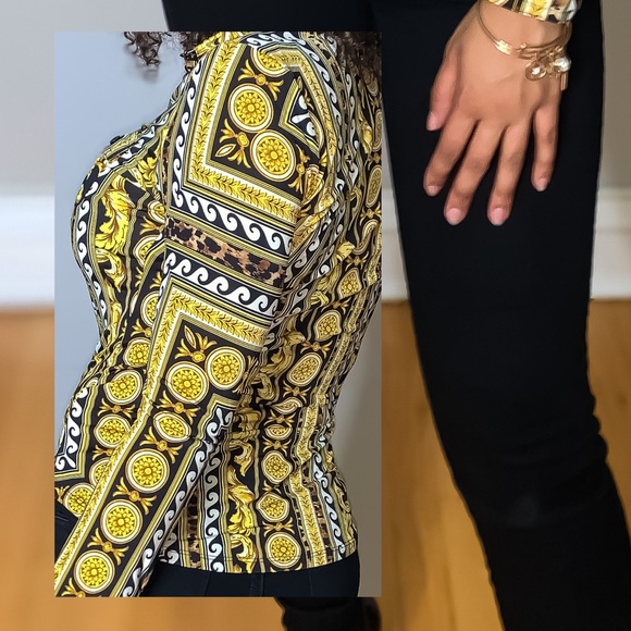 Button up - Picture 2 of 2